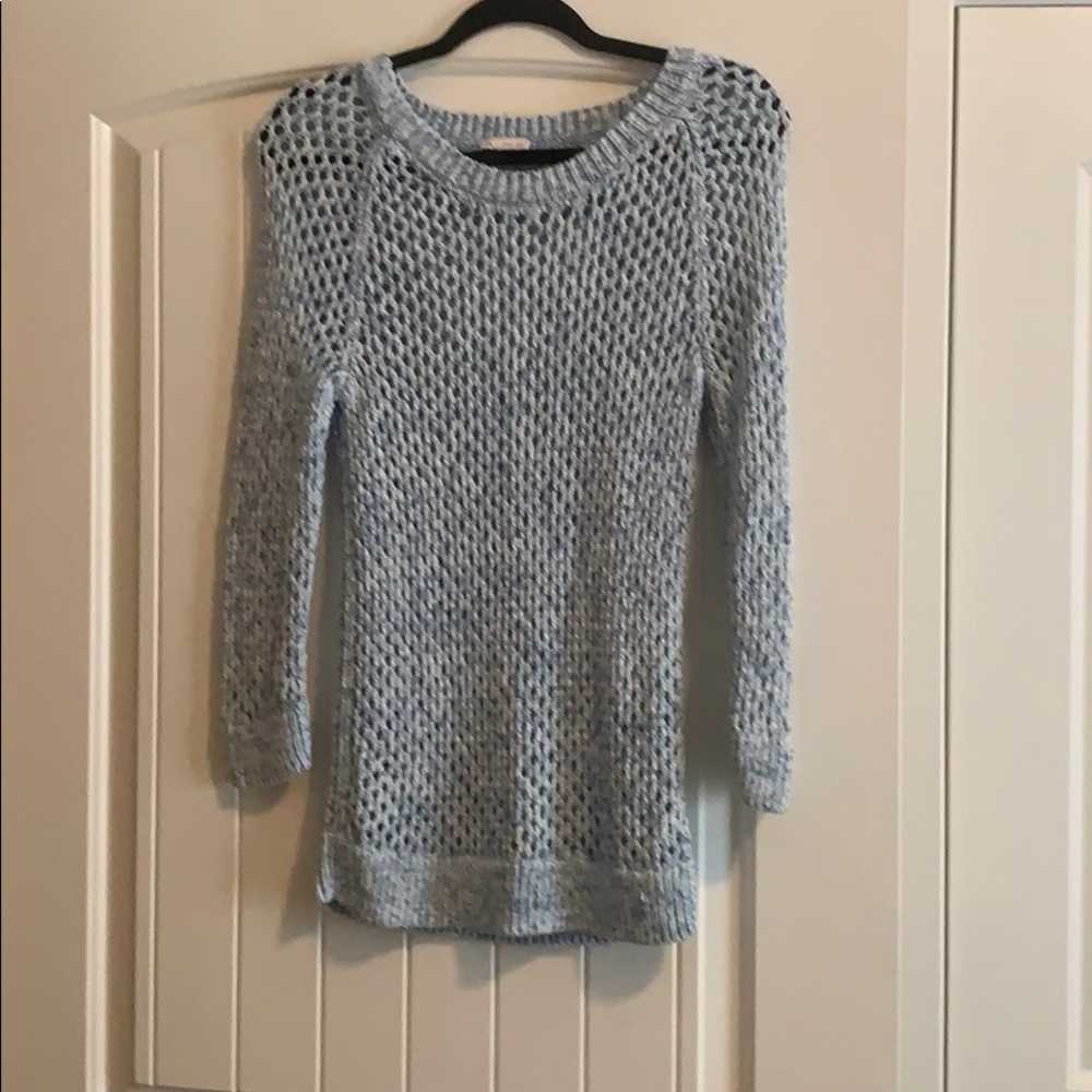 Gap sweater